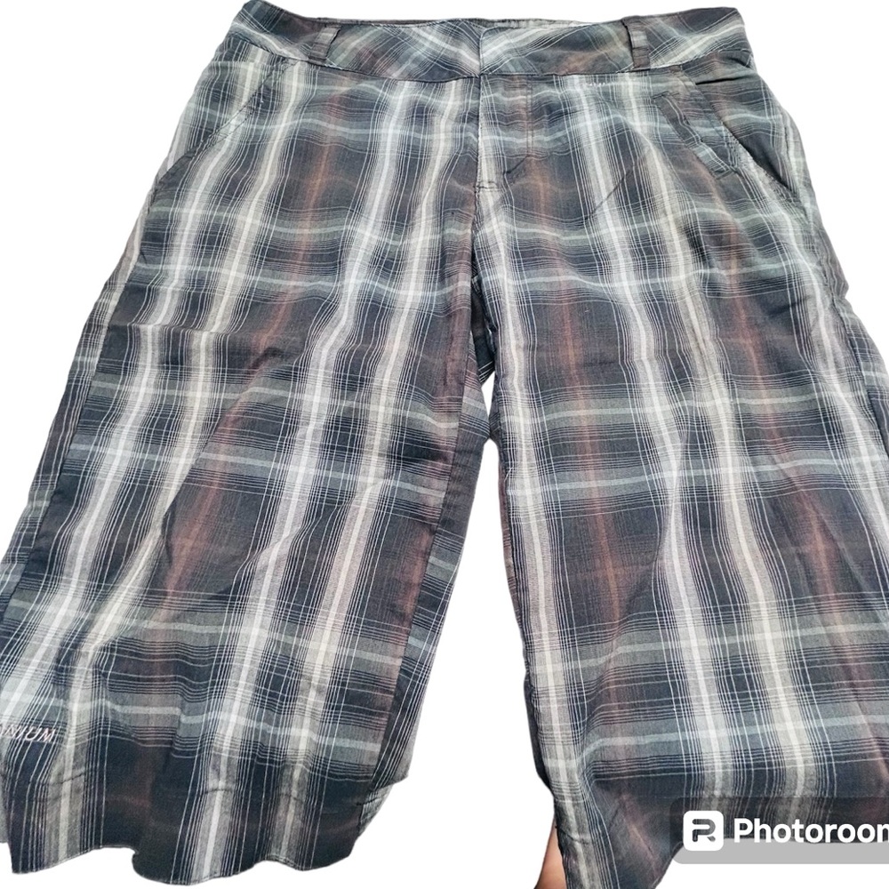 Columbia titanium omni dry shorts